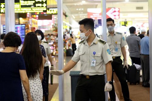 Giám sát trực tiếp các chuyến bay chậm, hủy chuyến