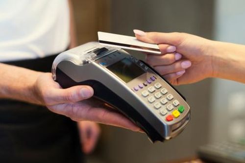 Nên để bao nhiêu tiền trong tài khoản ngân hàng?