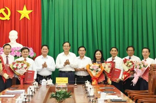 Ninh Thuận điều động, bổ nhiệm loạt cán bộ lãnh đạo