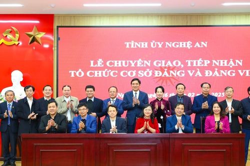 Đảng ủy khối Doanh nghiệp tỉnh Nghệ An chuyển giao tổ chức đảng, đảng viên