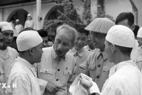Những lời căn dặn của Bác Hồ về y đức và sứ mệnh của người thầy thuốc