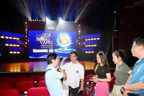 Tổng duyệt trước giờ Lễ trao giải Quả bóng vàng