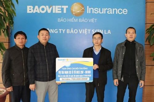 Bảo Việt tạm ứng 700 triệu đồng chi trả trong vụ tai nạn giao thông tại Sơn La