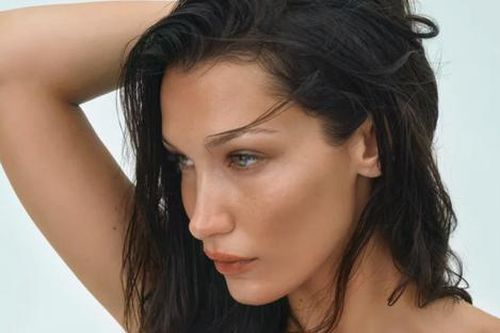 Face Taping 'đỉnh' thế nào mà được dự đoán sẽ 'soán ngôi' việc tiêm chích botox?