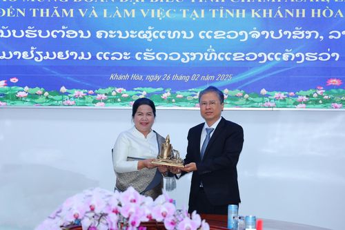 Lãnh đạo tỉnh tiếp đoàn công tác tỉnh Champasak - Lào