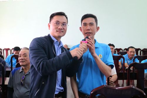 Chương trình Người dân Khánh Hòa nói tiếng Anh: Khai giảng Câu lạc bộ tiếng Anh dành cho tài xế xích lô