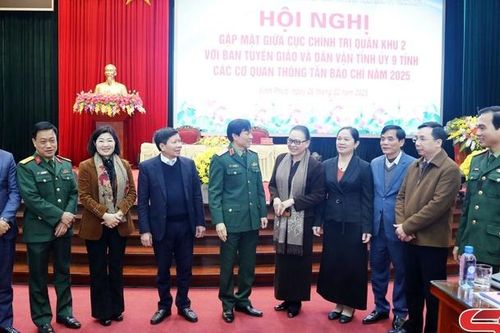Quân khu 2 gặp mặt Ban Tuyên giáo và Dân vận Tỉnh ủy cùng các cơ quan thông tấn báo chí