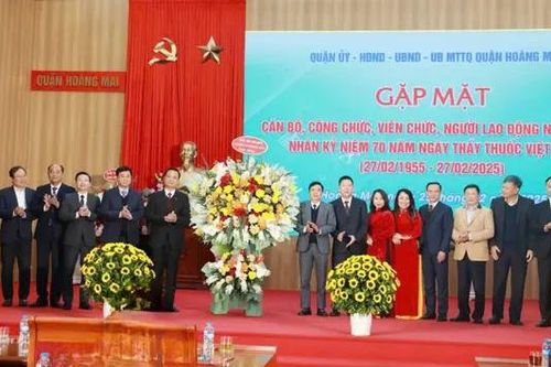 Quận Hoàng Mai tri ân lao động ngành y tế