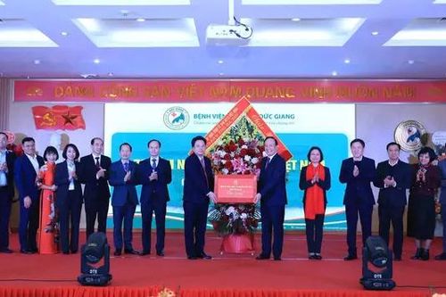 Tri ân những người thầy thuốc
