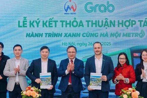 Nhiều ưu đãi cho hành khách sử dụng đường sắt đô thị sau cú 'bắt tay' giữa Hanoi Metro và Grab Việt Nam