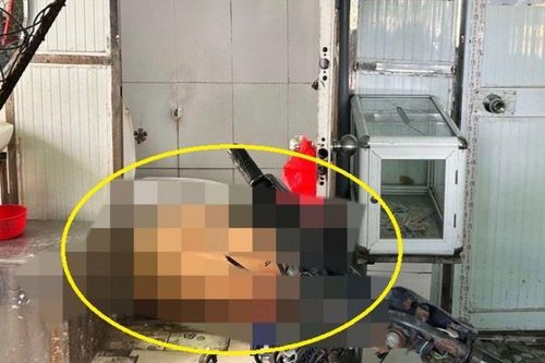 Vụ thi thể người đàn ông không mặc quần áo trong nhà vệ sinh: Nạn nhân có đặc điểm gì?