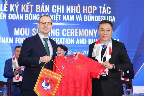 Tuyển Việt Nam có thêm cơ hội giao hữu Borussia Dortmund, Bayern Munich