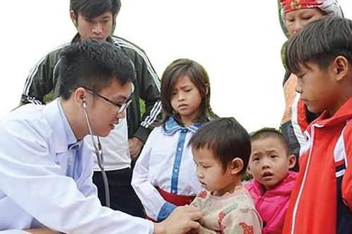 Kỷ niệm 70 năm Ngày Thầy thuốc Việt Nam (27/2/1955 - 27/2/2025): Y tế Việt Nam đồng hành cùng đất nước
