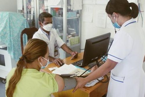 Giúp người dân hết bệnh là hạnh phúc lớn nhất của mình