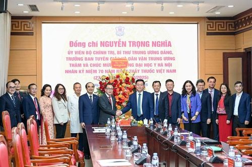 Phát triển Trường đại học Y Hà Nội vững mạnh toàn diện, ngang tầm các cơ sở nghiên cứu, đào tạo Y khoa hàng đầu khu vực, thế giới