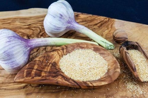 Tỏi chống lại 'những kẻ' muốn hút máu bạn