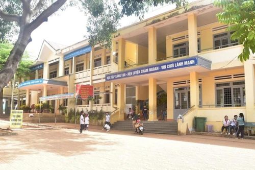 Xác minh thông tin giáo viên bị tố bạo hành học sinh tại Đắk Lắk