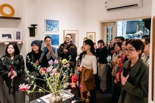 Giới trẻ nô nức 'Đi hội vườn Nghệ' tại Trẩy Art