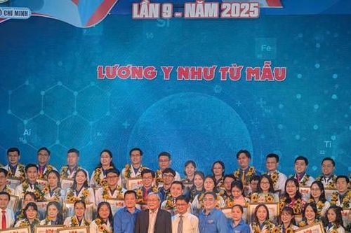 Thành Đoàn TP. HCM vinh danh 73 thầy thuốc trẻ tiêu biểu