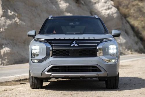 Cận cảnh Mitsubishi Outlander 2025, chốt giá từ 755 triệu đồng