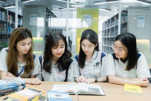 Cơ sở đào tạo đại học mở ngành mới: 'Chiến thuật' hút thí sinh?