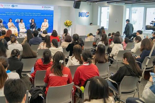 Thúc đẩy phái nữ tham gia STEM và Chuyển đổi số