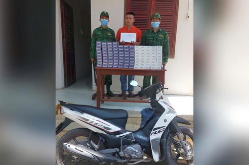 Liên tiếp bắt hai vụ vận chuyển trái phép thuốc lá qua biên giới
