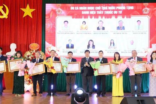 Đắk Lắk: Kỷ niệm 70 năm Ngày Thầy thuốc Việt Nam, 9 cá nhân được phong tặng danh hiệu Thầy thuốc ưu tú