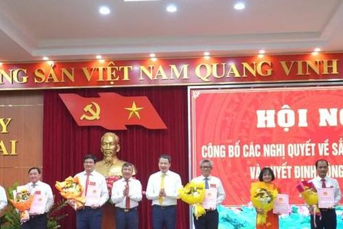 13 lãnh đạo sở ở Đồng Nai xin nghỉ hưu trước tuổi