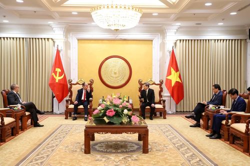 Chánh án Tòa án nhân dân tối cao Lê Minh Trí tiếp Đại sứ Cuba tại Việt Nam