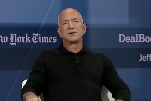 Ông trùm Amazon tiết lộ cho các con sử dụng dao từ năm 4 tuổi