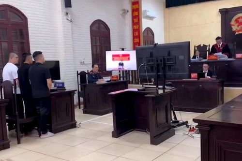 Tuyên án tử hình 4 bị cáo trong nhóm mua bán ma túy giữa thành phố Đồng Hới