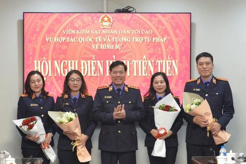 Vụ 13 VKSND tối cao: Biểu dương điển hình tiên tiến, khơi dậy động lực thi đua
