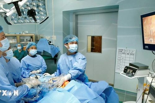 Ngày Thầy thuốc Việt Nam: Y tế Việt Nam làm chủ nhiều công nghệ hiện đại