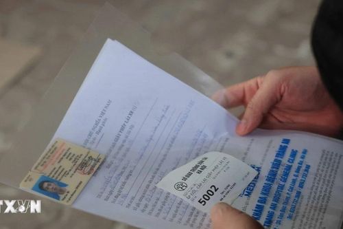 Công an không thực hiện việc cấp đổi bằng lái xe bằng hình thức gọi điện