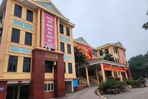 Nên chăng tạm dừng xây mới, sửa chữa trụ sở hành chính cấp huyện, tỉnh?