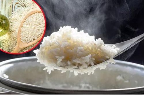 Đừng nấu cơm như cũ nữa, thêm thứ này vào ngon dẻo chuẩn nhà hàng
