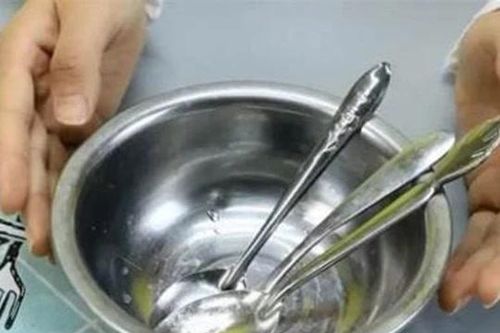 Những điều kiêng kỵ khi sử dụng bộ đồ ăn inox! Nên biết sớm để tránh ảnh hưởng đến sức khỏe