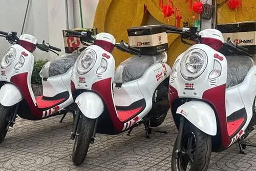 Xe tay ga Honda Scoopy Hello Kitty đã về Việt Nam, giá gần 90 triệu đồng