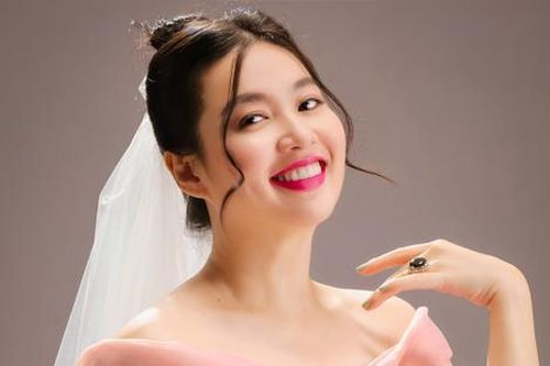 Tin vui tuổi U50 của diễn viên Lê Khánh