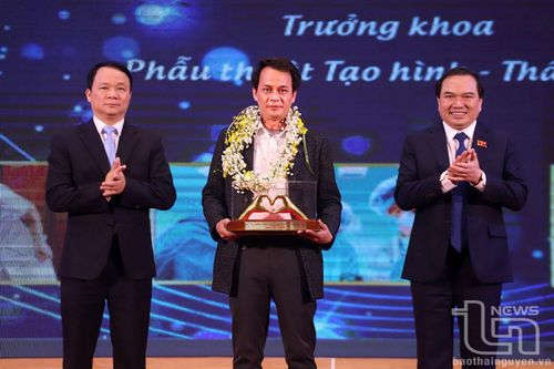 Không bao giờ 'ngủ quên' trên chiến thắng