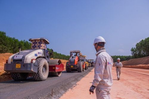 VIS Rating: Doanh nghiệp xây dựng, hạ tầng sẽ tiếp tục tăng trưởng