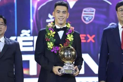 Tiến Linh lần đầu tiên đoạt Quả bóng Vàng Việt Nam