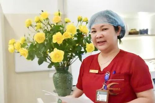 Nữ điều dưỡng 29 năm làm việc tại A9 Bạch Mai