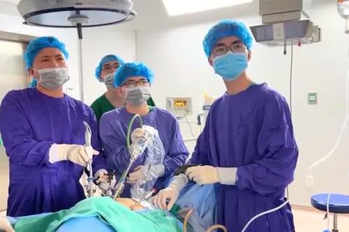 Y tế Hà Nội chăm sóc sức khỏe nhân dân