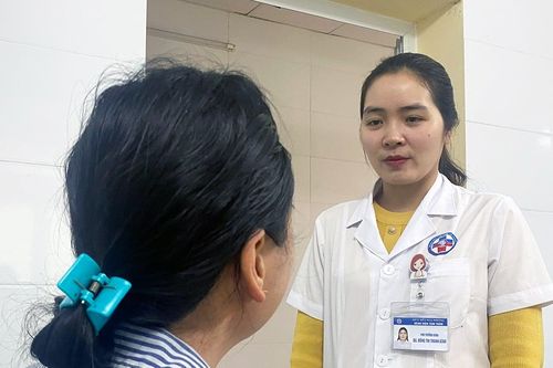 Những người kéo bệnh nhân khỏi 'cõi điên'