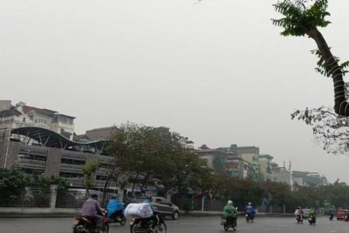 Hà Nội sáng có mưa nhỏ, trưa chiều hửng nắng
