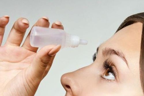 Thời điểm giao mùa, không khí ô nhiễm đề phòng mắc viêm kết mạc mùa xuân như thế nào?