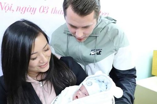 Nuôi dưỡng thành công trẻ sinh non chỉ nặng 500 g: Kỳ tích của chuyên ngành sản khoa Việt Nam