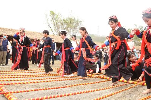 Hội làng Bằng Cả - nét đẹp văn hóa của người Dao Thanh Y